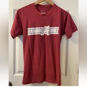 Tuskwear Collection Tshirt University of Alabama Women's Small Red